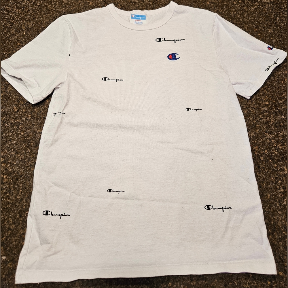 Champion men's logo tshirt - Small
